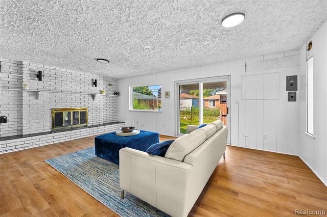 4020 Wall Avenue, Allen Park, MI 48101