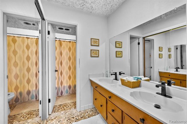 4020 Wall Avenue, Allen Park, MI 48101