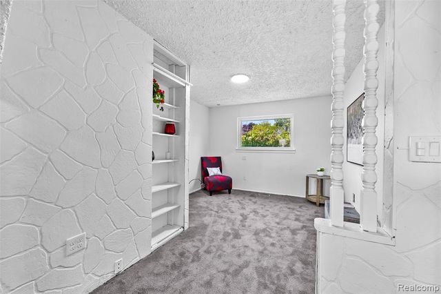 4020 Wall Avenue, Allen Park, MI 48101