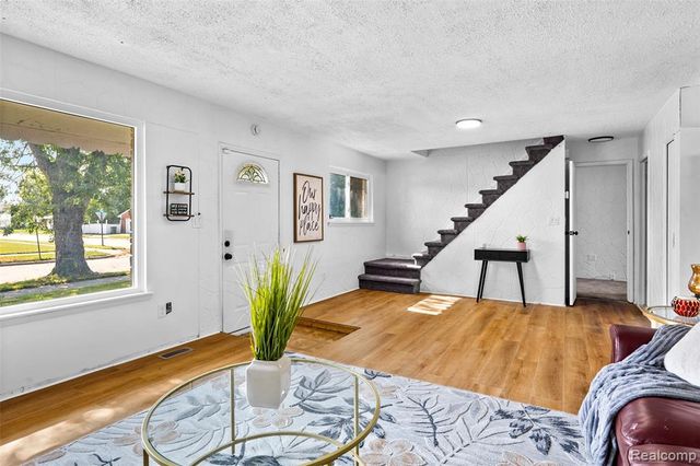 4020 Wall Avenue, Allen Park, MI 48101