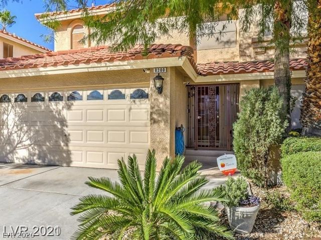 8200 Cretan Blue Lane, Las Vegas, NV 89128