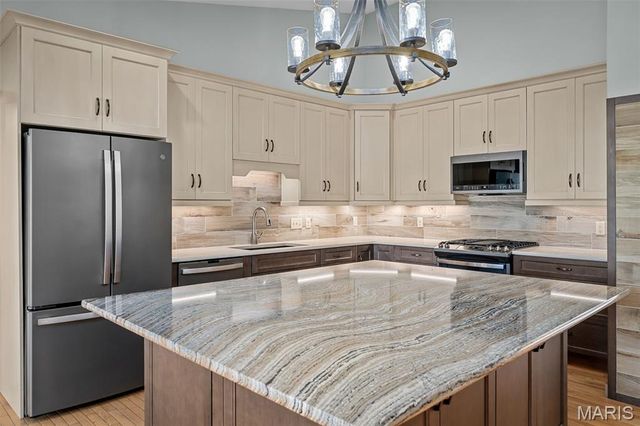 1863 Smizer Mill Road, Fenton, MO 63026