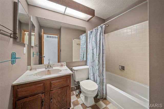 1863 Smizer Mill Road, Fenton, MO 63026