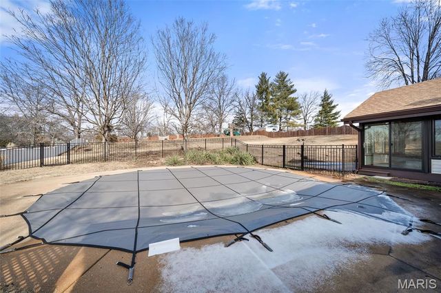 1863 Smizer Mill Road, Fenton, MO 63026