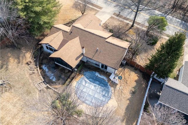 1863 Smizer Mill Road, Fenton, MO 63026