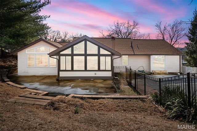 1863 Smizer Mill Road, Fenton, MO 63026