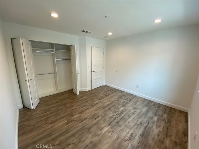 9110 Burnet Avenue, North Hills, CA 91343
