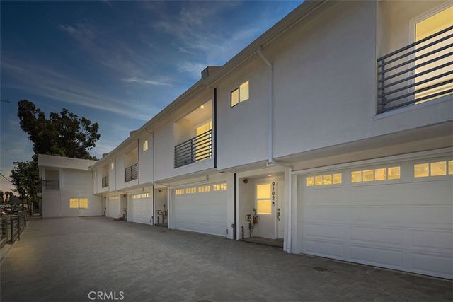 9110 Burnet Avenue, North Hills, CA 91343