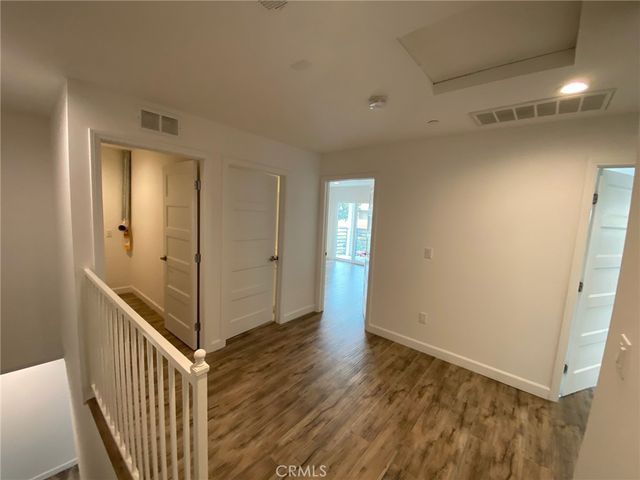 9110 Burnet Avenue, North Hills, CA 91343