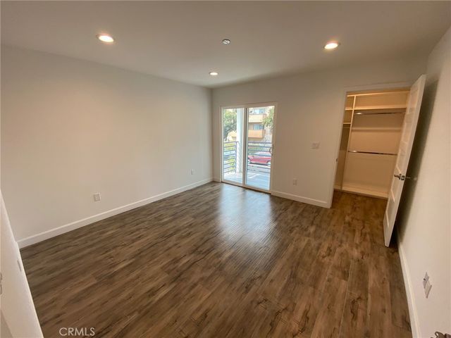 9110 Burnet Avenue, North Hills, CA 91343
