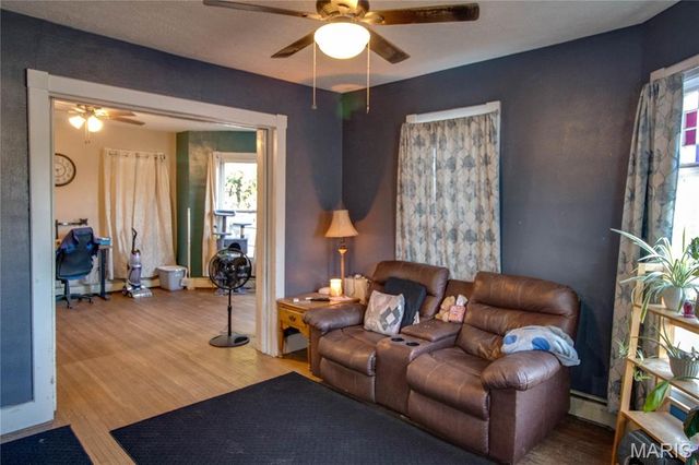 315 E Prairie Street, Jerseyville, IL 62052