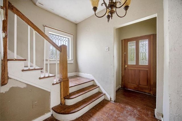 563 E Park Street, Olathe, KS 66061