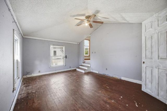 563 E Park Street, Olathe, KS 66061