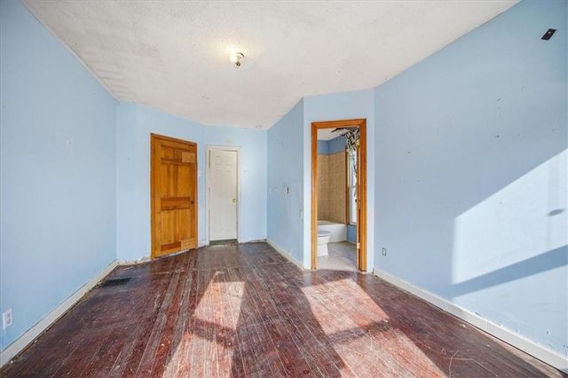 563 E Park Street, Olathe, KS 66061