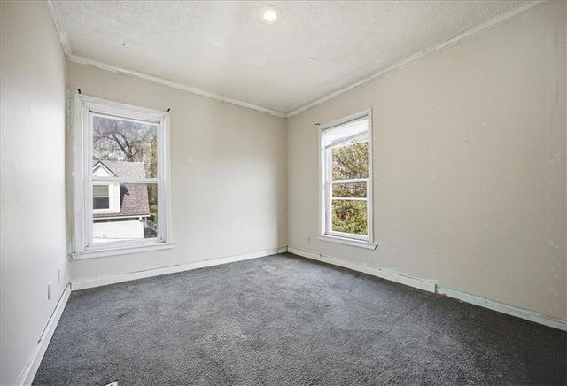 563 E Park Street, Olathe, KS 66061