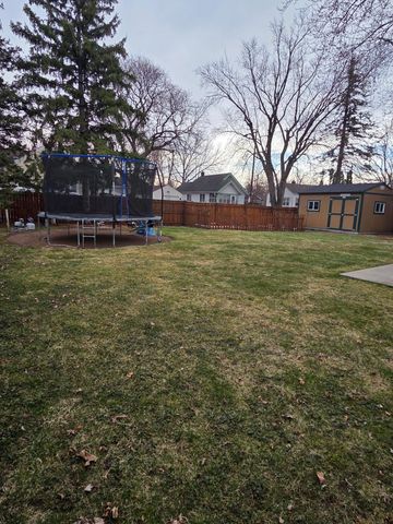 2040 Stillwater Avenue E, Saint Paul, MN 55119