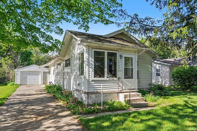 19649 Darden Road, South Bend, IN 46637