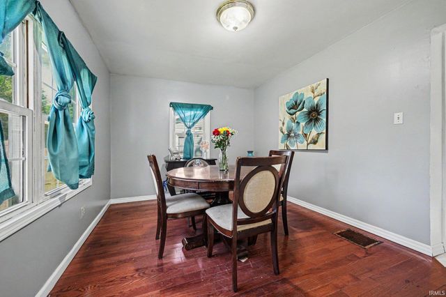 19649 Darden Road, South Bend, IN 46637