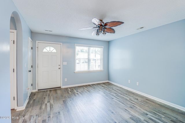 635 Lanvale Hills Circle NE, Leland, NC 28451