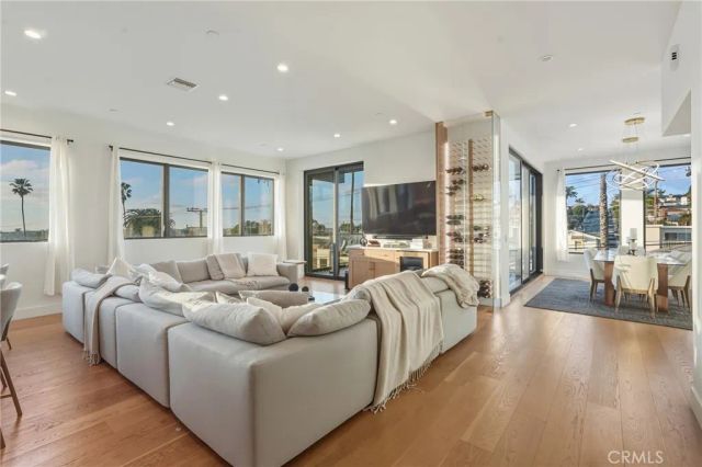 626 Longfellow, Hermosa Beach, CA 90254