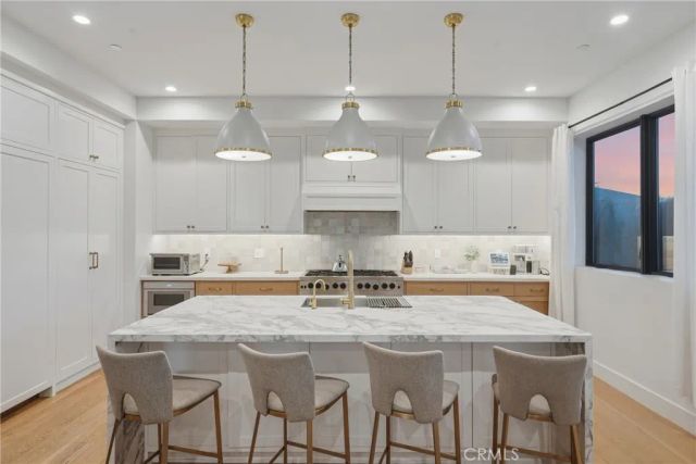 626 Longfellow, Hermosa Beach, CA 90254