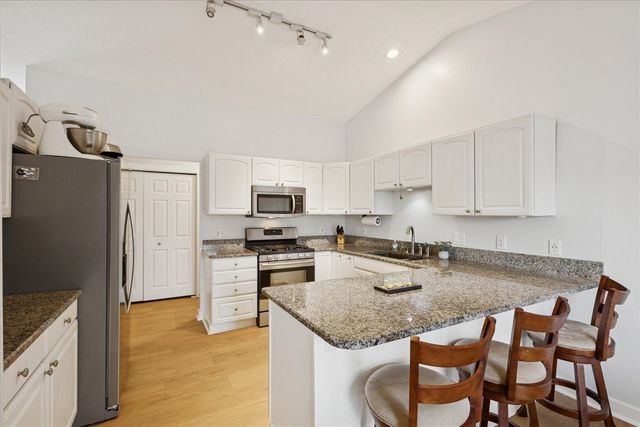 3039 Jeanlin Drive, Grand Rapids, MI 49546