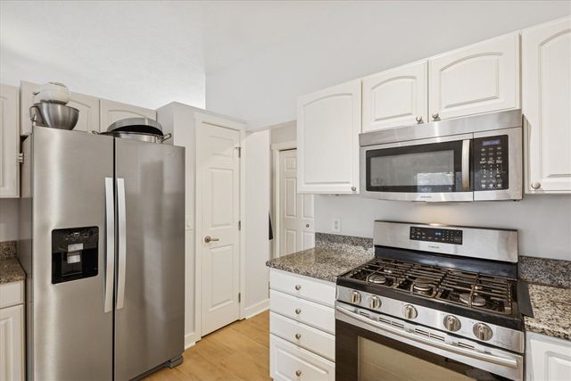 3039 Jeanlin Drive, Grand Rapids, MI 49546