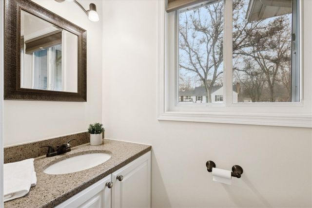 3039 Jeanlin Drive, Grand Rapids, MI 49546