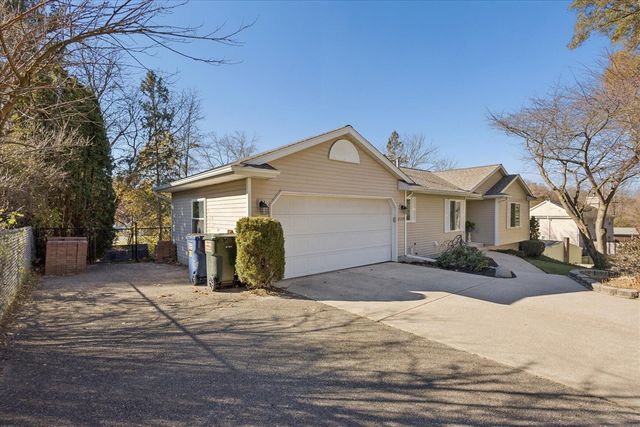 3039 Jeanlin Drive, Grand Rapids, MI 49546