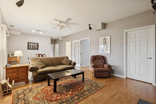 3039 Jeanlin Drive, Grand Rapids, MI 49546