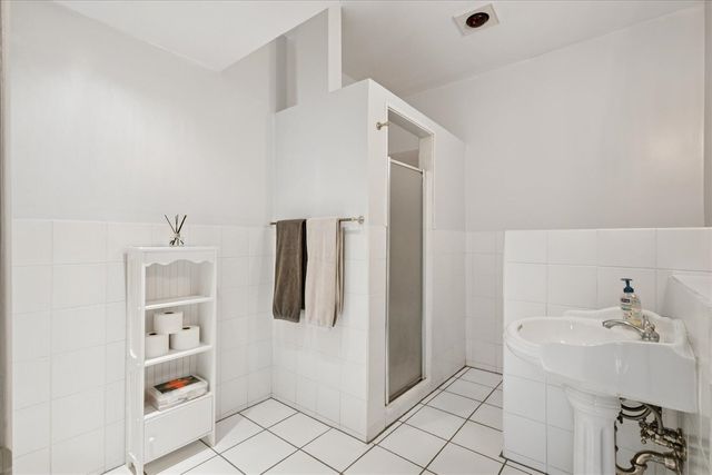 3039 Jeanlin Drive, Grand Rapids, MI 49546