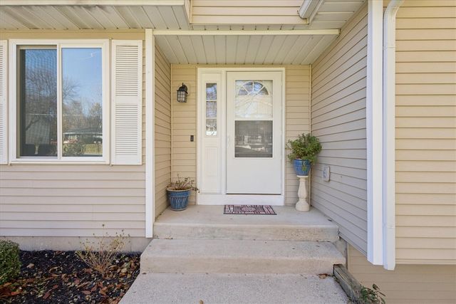 3039 Jeanlin Drive, Grand Rapids, MI 49546