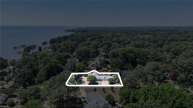 700 Riverside DR, Newport News, VA 23606
