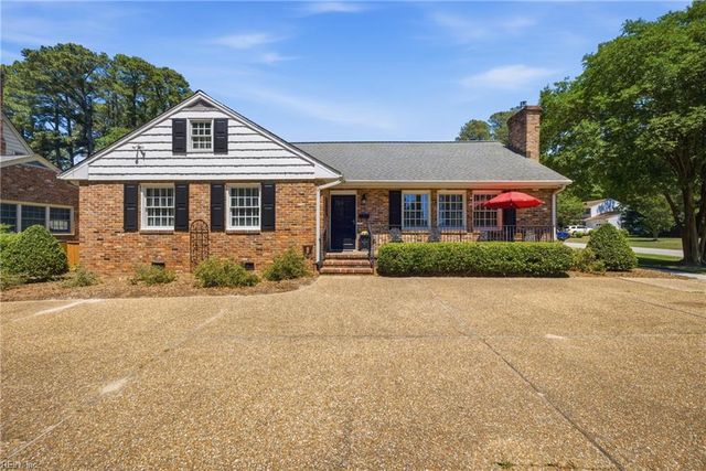 700 Riverside DR, Newport News, VA 23606