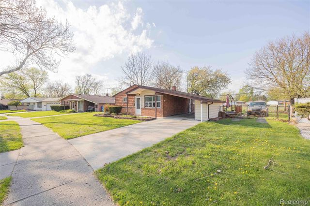 23300 N Brookside Drive, Dearborn Heights, MI 48125