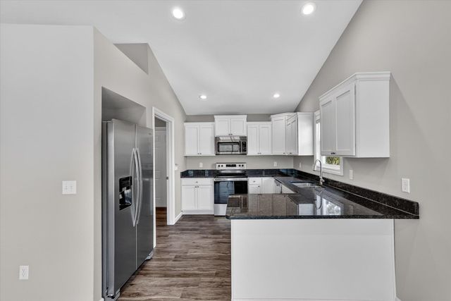 8550 Gilmour Lane, Freeland, MI 48623