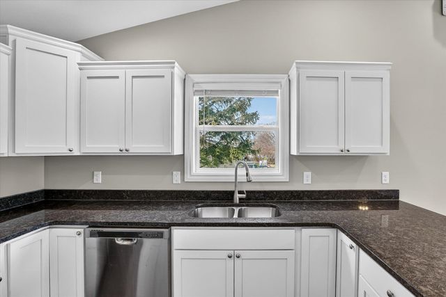 8550 Gilmour Lane, Freeland, MI 48623