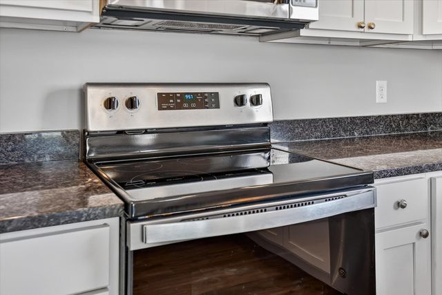 8550 Gilmour Lane, Freeland, MI 48623