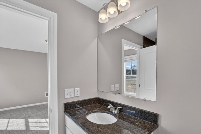 8550 Gilmour Lane, Freeland, MI 48623