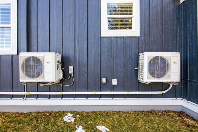 8550 Gilmour Lane, Freeland, MI 48623