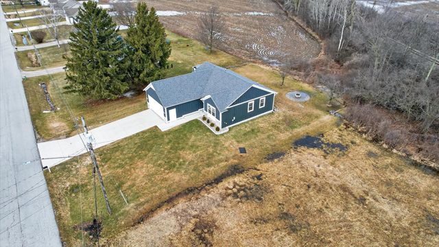 8550 Gilmour Lane, Freeland, MI 48623