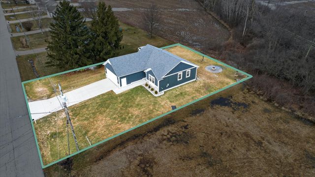8550 Gilmour Lane, Freeland, MI 48623