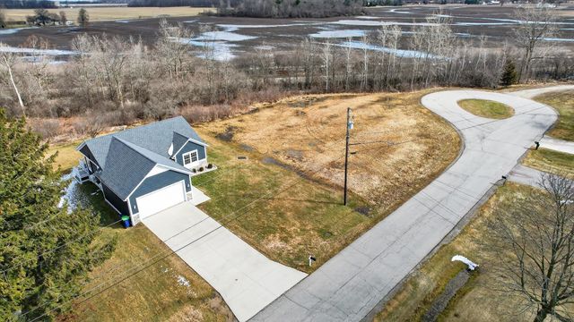 8550 Gilmour Lane, Freeland, MI 48623