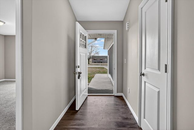 8550 Gilmour Lane, Freeland, MI 48623