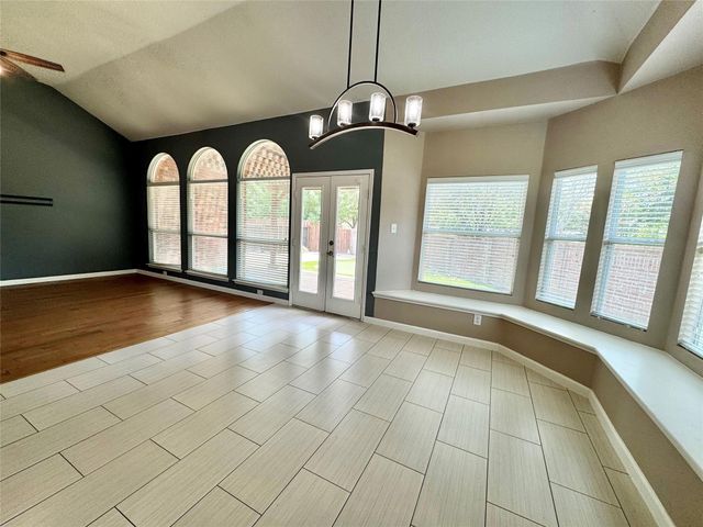 9301 Regal Oaks Drive, Mckinney, TX 75072