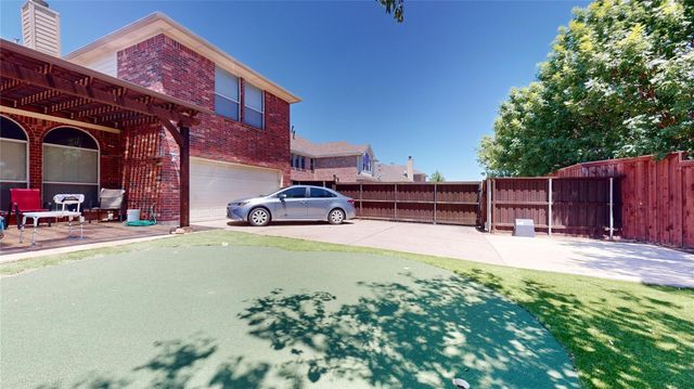 9301 Regal Oaks Drive, Mckinney, TX 75072