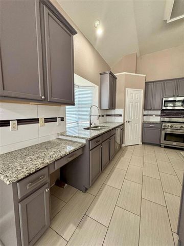 9301 Regal Oaks Drive, Mckinney, TX 75072