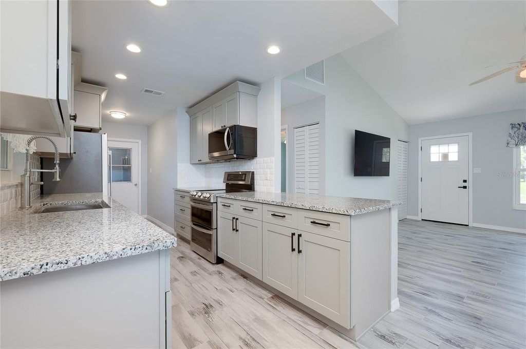 Image 12 of property listing at 6133 THORMAN ROAD E, Port Charlotte, FL 33981