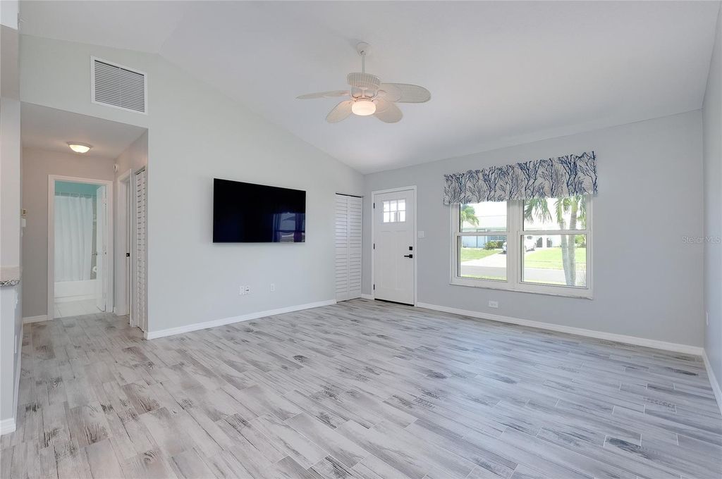 Image 10 of property listing at 6133 THORMAN ROAD E, Port Charlotte, FL 33981