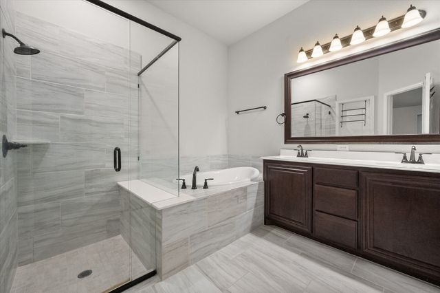 5007 Lake Park Drive, Mansfield, TX 76063